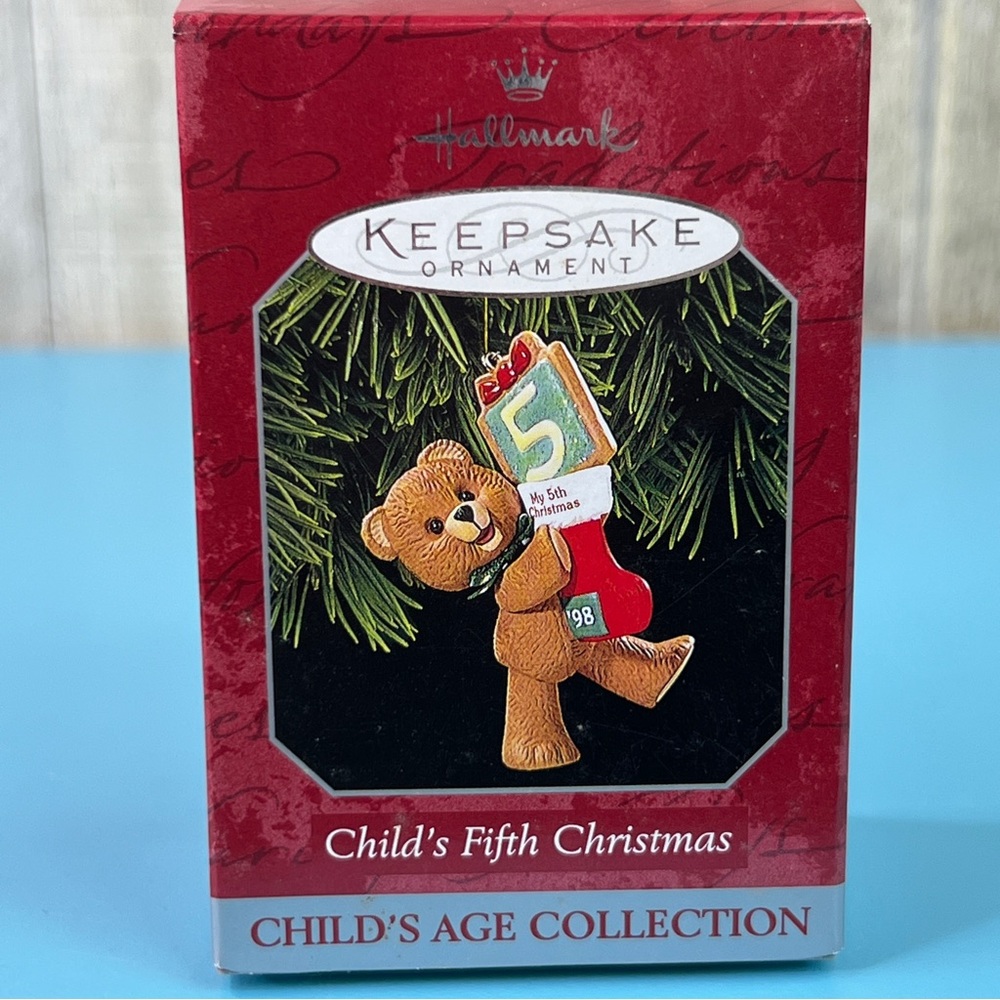 Hallmark Keepsake Ornament Childs Fifth Christmas Handcrafted & Dated 1998